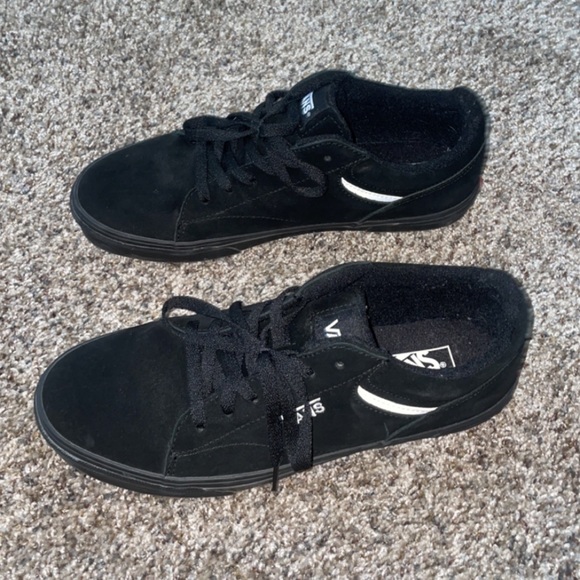 Vans Seldan Low Top “Black/White” Men’s Size 11 - Picture 3 of 9